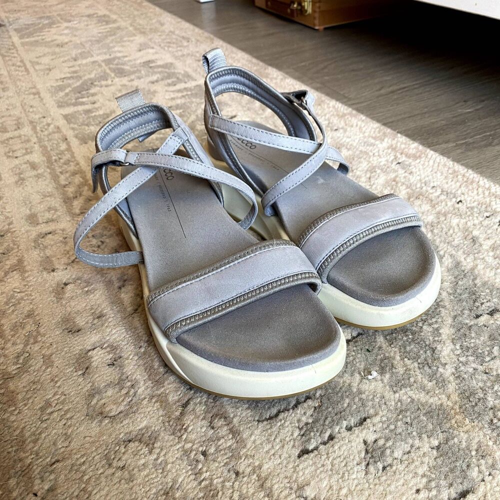 ECCO Light Gray Nubuck Leather Strappy Platform Sandals (39)